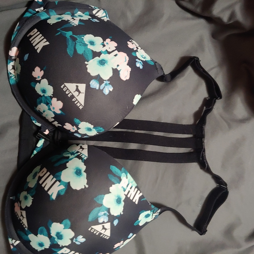 VS PINK Push Up